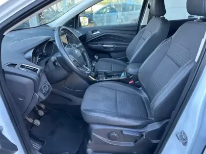 Photo 9 Ford Kuga 1.5 Flexifuel-E85 150ch Stop&Start Titanium 4x2 Euro6.2