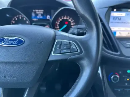 Photo 15 Ford Kuga 1.5 Flexifuel-E85 150ch Stop&Start Titanium 4x2 Euro6.2