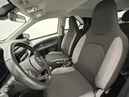 Photo 16 Toyota Aygo Gén. I Ph1 Dynamic 5