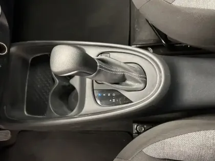 Photo 12 Toyota Aygo Gén. I Ph1 Dynamic 5