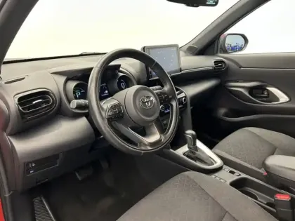 Photo 18 Toyota Yaris Hybride 1.5 116H DESIGN PACK CARGO