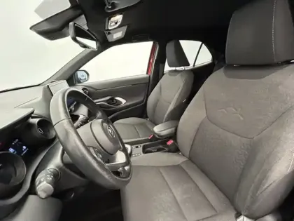 Photo 19 Toyota Yaris Hybride 1.5 116H DESIGN PACK CARGO