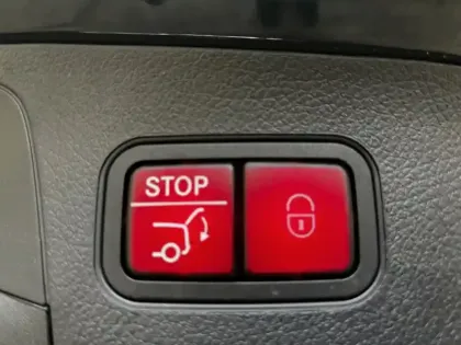 Photo 15 Mercedes GLA 250 e AMG Line