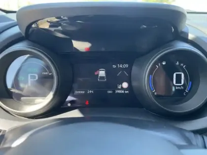 Photo 18 Toyota Yaris Hybride 116h Design MY22