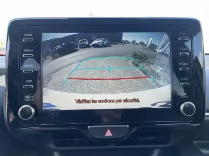 Photo 12 Toyota Yaris Hybride 116h Design MY22