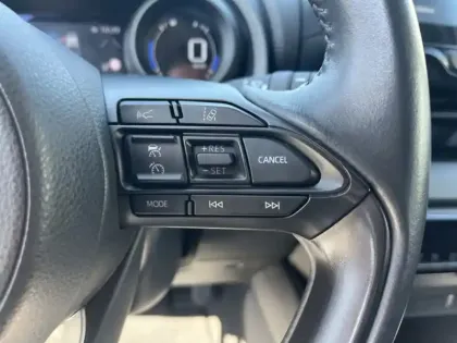 Photo 14 Toyota Yaris Hybride 116h Design MY22