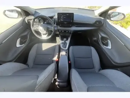 Photo 7 Toyota Yaris Hybride 116h Design MY22