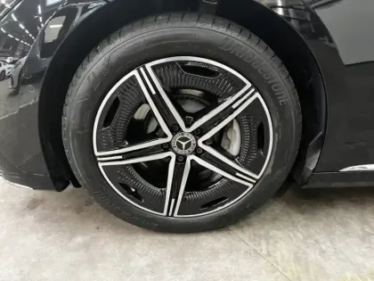 Photo 8 Mercedes Classe E Berline 300 AMG Line