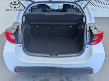 Photo 13 Toyota Yaris Gén. IV Ph1 NG Design 5