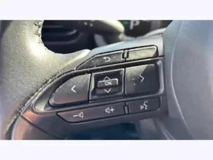 Photo 18 Toyota Yaris Gén. I Ph1 Design 5