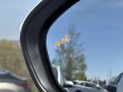 Photo 27 Toyota Yaris Gén. I Ph1 Design 5