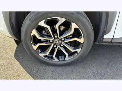 Photo 8 Toyota Yaris Gén. I Ph1 Design 5