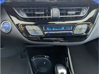 Photo 21 Toyota C-HR Gén. I Ph2 Graphic 5