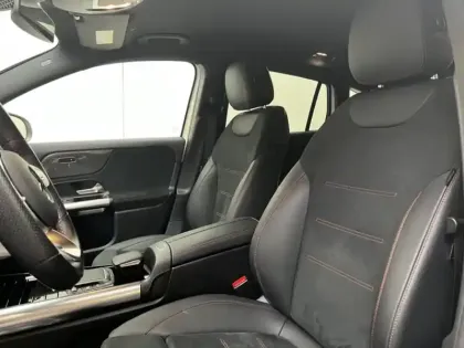 Photo 13 Mercedes GLA 200 AMG Line