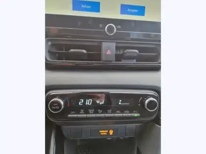 Photo 17 Toyota Yaris Hybride 116h Design