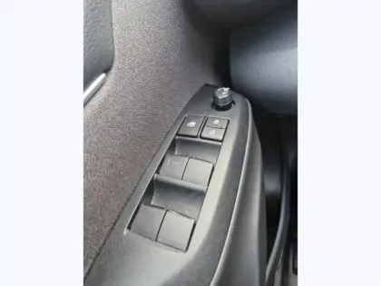 Photo 13 Toyota Yaris Hybride 116h Design