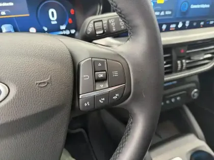 Photo 14 Ford Focus Gén. IV Ph2 Titanium X Business 5