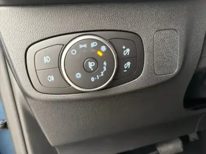 Photo 19 Ford Focus Gén. IV Ph2 Titanium X Business 5