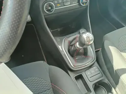 Photo 7 Ford Fiesta Gén. V Ph1 ST-Line 5