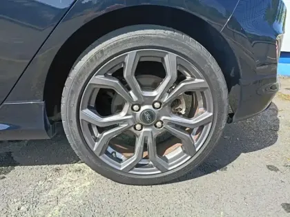 Photo 13 Ford Fiesta Gén. V Ph1 ST-Line 5