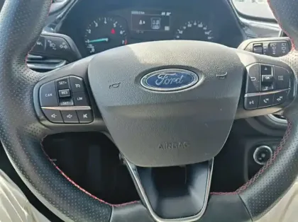 Photo 6 Ford Fiesta Gén. V Ph1 ST-Line 5