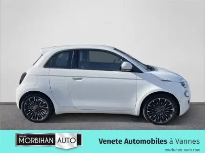Photo 29 Fiat 500 3+1 E 95 CH
