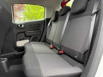 Photo 7 Citroën C3  1.2 PureTech 110ch S&S Shine 120-123g
