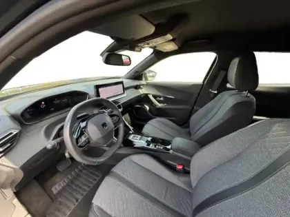 Photo 8 Peugeot 2008 Gén. II Ph2 Allure 5