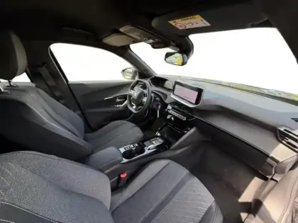 Photo 13 Peugeot 2008 Gén. II Ph2 Allure 5