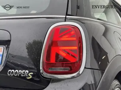 Photo 24 Mini Mini Gén. III (F56) Ph3 Edition Premium Plus 3