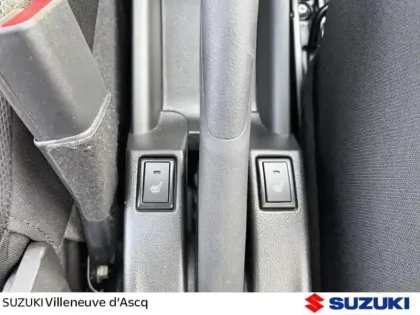 Photo 29 Suzuki Swift Gén. IV Ph2 Pack 5