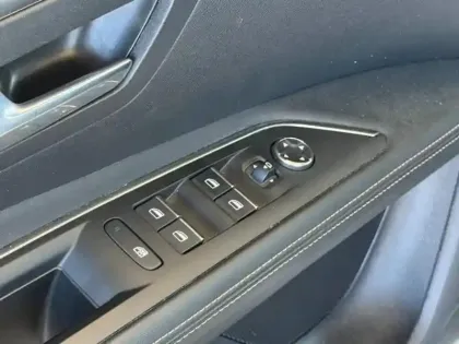 Photo 6 Peugeot 3008 Gén. II Ph2 NG GT 5