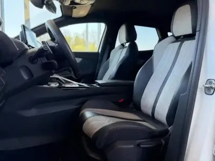 Photo 8 Peugeot 3008 Gén. II Ph2 NG GT 5