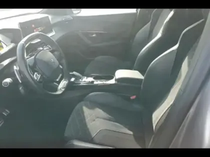 Photo 9 Peugeot 2008 Gén. II Ph1 NG GT Pack 5