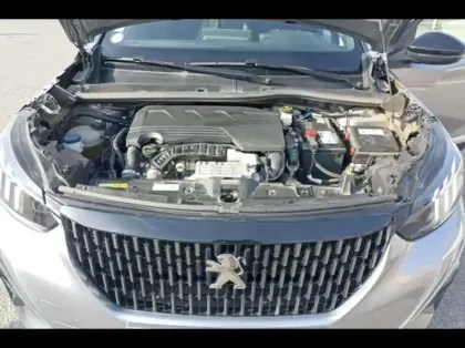 Photo 14 Peugeot 2008 Gén. II Ph1 NG GT Pack 5