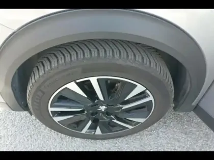 Photo 12 Peugeot 2008 Gén. II Ph1 NG GT Pack 5