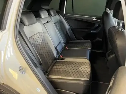 Photo 10 Volkswagen Tiguan  1.4 eHybrid 245ch R-Line DSG6