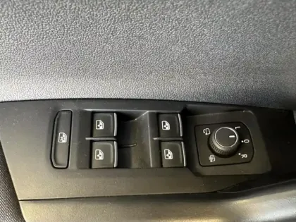 Photo 9 Volkswagen Polo Gén. VI Ph2 Style 5