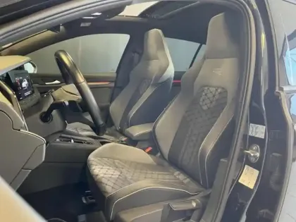 Photo 14 Volkswagen Golf  1.5 eTSI OPF 150ch R-Line DSG7