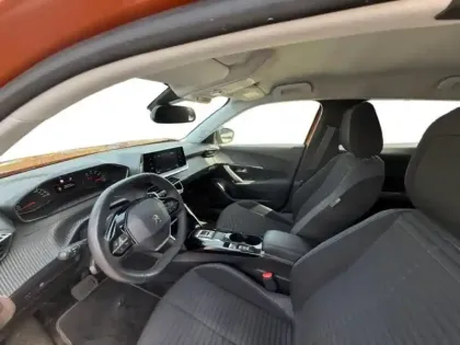 Photo 9 Peugeot 2008 Gén. II Ph1 NG Style 5