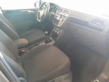 Photo 12 Volkswagen Tiguan  2.0 TDI 150ch Sound