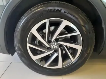 Photo 6 Volkswagen Tiguan  2.0 TDI 150ch Sound