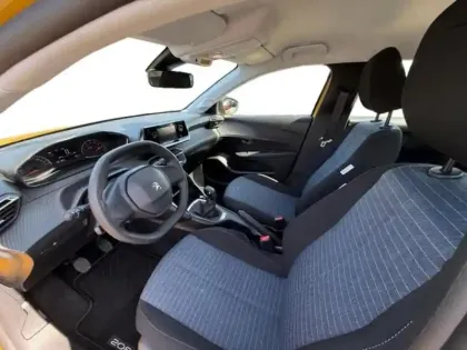 Photo 24 Peugeot 208 Gén. II Ph1 NG Like 5