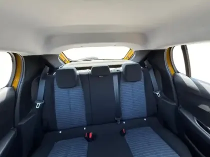 Photo 10 Peugeot 208 Gén. II Ph1 NG Like 5