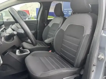 Photo 9 Dacia Jogger  1.6 hybrid 140ch Expression 5 places