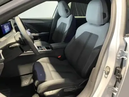 Photo 8 Opel Astra Gén. VI Ph2 GS 5