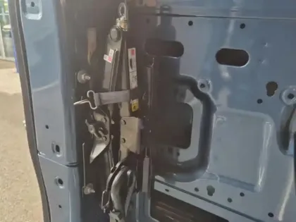 Photo 8 Ford Custom Transit  Fg 320 L1H1 2.5 Duratec 232ch Hybride rechargeable Trend CVT