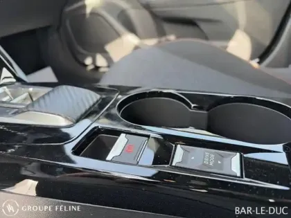 Photo 12 Peugeot 2008 Gén. II Ph2 Style 5