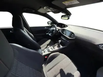 Photo 14 Peugeot 308 Gén. II Ph2 GT Line 5