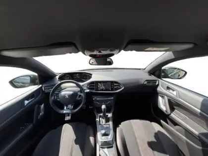 Photo 12 Peugeot 308 Gén. II Ph2 GT Line 5